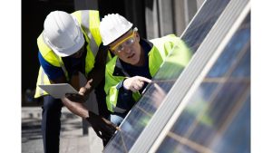 Como são feitas as placas de energia solar