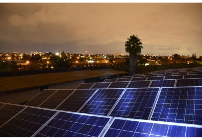 Veja como funciona o sistema fotovoltaico a noite