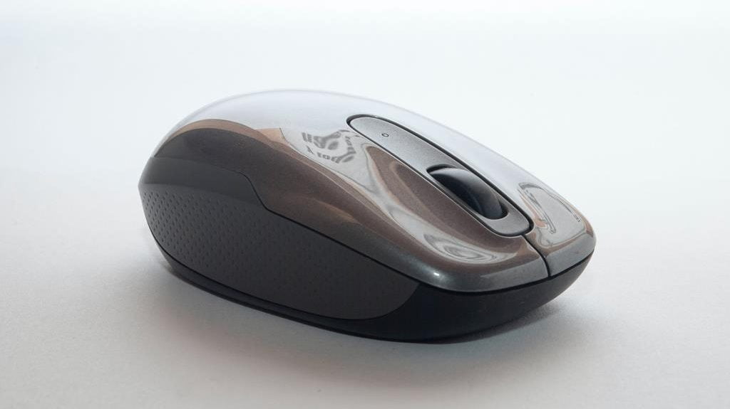 Se não for mais usar o mouse, não há necessidade deixá-lo conectado no PC