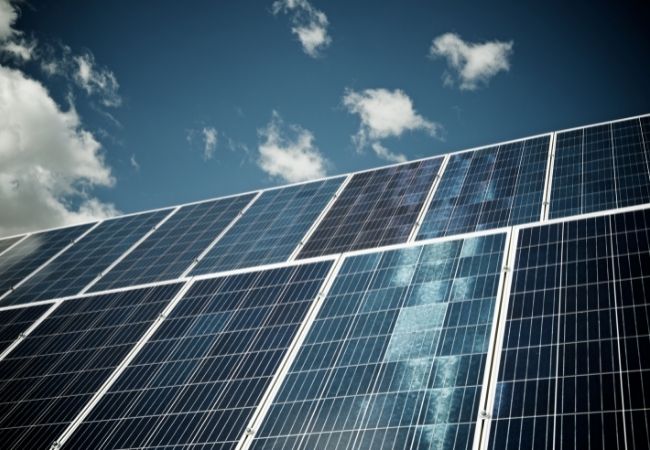 Há vários incentivos para a aquisição de placas solares