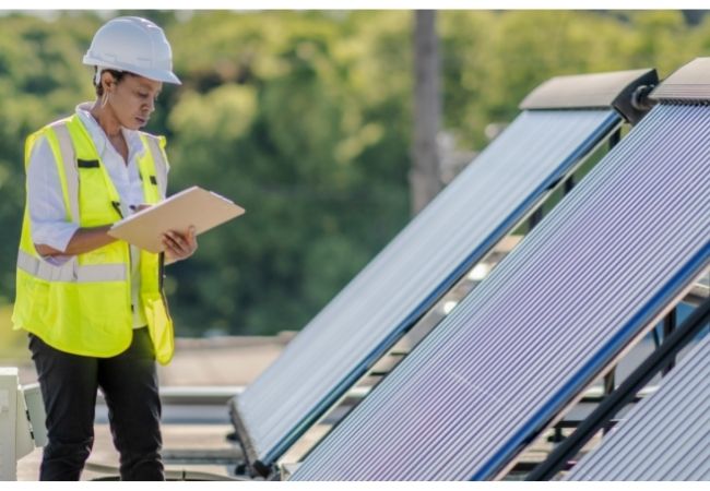 Energia solar na indústria e a geração de empregos