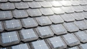 Cobertura residencial com telha solar