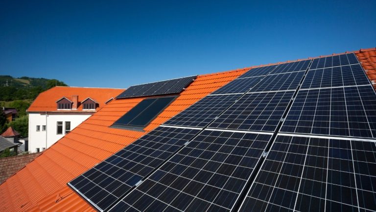 Qual a rentabilidade esperada na instalação de painéis solares?