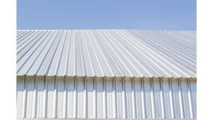 Veja os tipos de telhas de metal que você pode usar no seu galpão