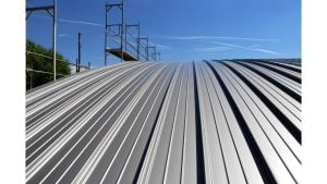 Veja qual a telha mais barata e que atende as necessidades do seu galpão