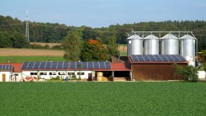 Aprenda a encontrar clientes de energia solar no agronegócio
