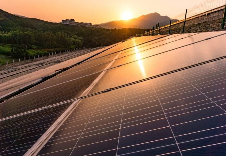 10 projetos incríveis com painéis solares