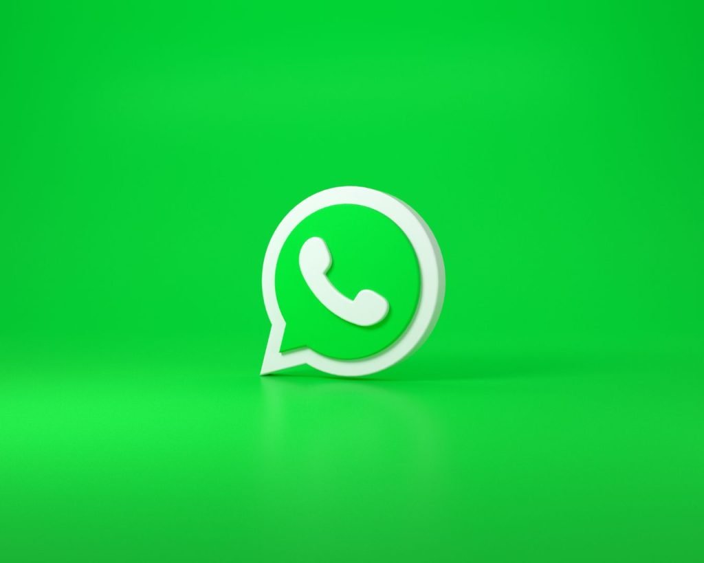 Veja com a conta comercial do Whatsapp pode auxiliar seu negócio