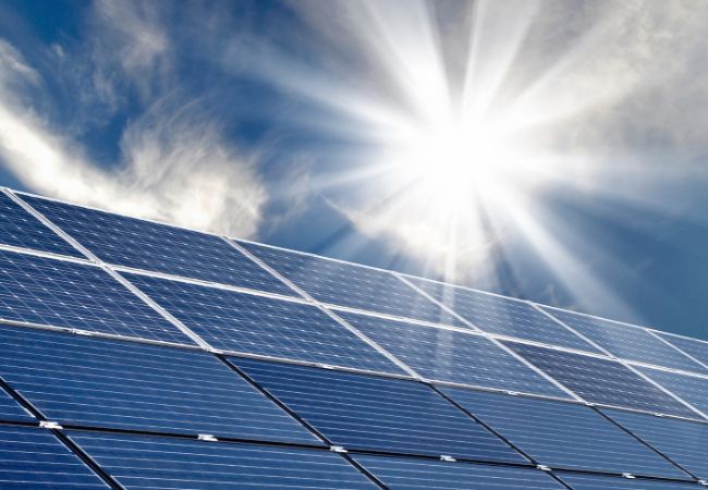 Conheça as caixas de energia solar