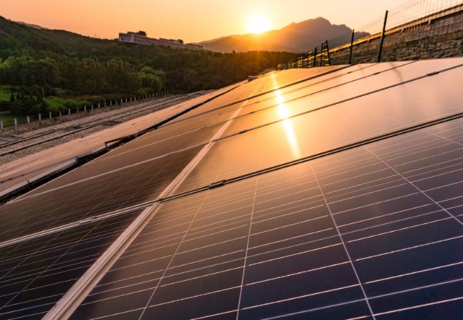 Bahia anuncia decreto para ampliar desenvolvimento de energia solar