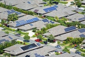 Energia solar em diversas casas