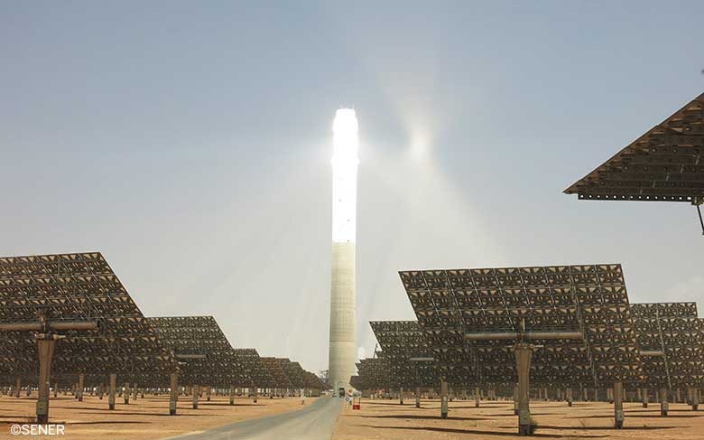 Torre de energia solar - Reprodução Wikipedia