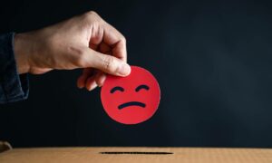 Entenda por que clientes de energia solar podem abandonar sua empresa.