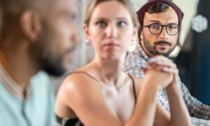 Veja como aplicar a escuta ativa na abordagem de vendas