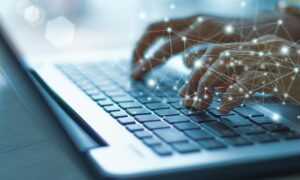 Veja como usar a tecnologia para recuperar clientes de energia solar.