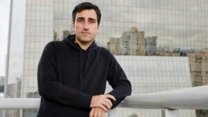 A solfácil é referência no ramo de energia solar. Conte conosco para estar por dentro das melhores estratégias e suporte para atender seu cliente