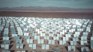 placas solares distribuidas em uma região