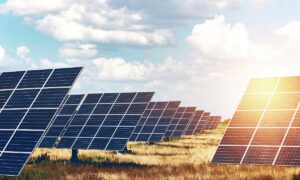 Brasil supera 32 GW de energia solar em operação.