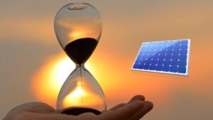 Como a escassez pode influenciar vendas de energia solar.