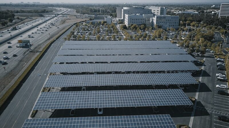 estacionamento solar para carros 