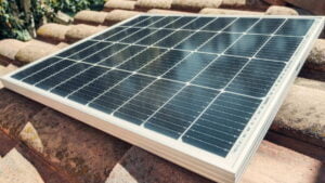 Painel solar em telhado