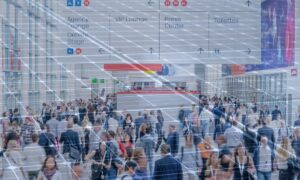 Confira a importância do empreendedor do setor fotovoltaico participar de uma feira do setor solar